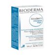 Une boîte de savon intensif Bioderma Atoderm, avec un emballage bleu et blanc. Le texte sur la boîte le décrit comme une barre nettoyante ultra-apaisante pour les peaux très sèches, irritées et sensibles, poids net 150 g (5,3 oz). Le produit est étiqueté hypoallergénique et testé dermatologiquement.