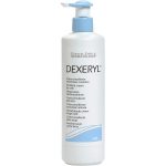 Un flacon blanc avec un distributeur à pompe bleu de crème émolliente Dexeryl, conçu pour les peaux sèches. L'étiquette comprend du texte en plusieurs langues, indiquant qu'il s'agit d'un produit de soin de la peau recommandé par les dermatologues et qu'il pèse 500 grammes.