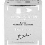 Boîte de Pr. Françoise Bedon Paris Savon Gommant - Exfoliant Puissance. L'emballage est gris clair avec des accents blancs, comportant le nom du produit et une signature. Recommandé pour une utilisation en cabinet de parapharmacie et de dermatologie.