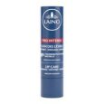 Un baume à lèvres Laino bleu en stick étiqueté « Pro Intense » avec un texte en français et en anglais. L'étiquette souligne que le produit de soin des lèvres hydrate, apaise et répare. Le logo de la marque est affiché en haut du stick.