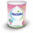 Un pot rose et blanc de 400 g de préparation de suite Nactalia pour les nourrissons âgés de 6 mois et plus. Le contenant présente le nom de la marque en bleu sur fond blanc, des images d'un ours en peluche et des icônes indiquant les bienfaits nutritionnels. Fabriqué en France.