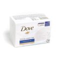 Un paquet de pain de savon crème de beauté Dove, avec « Dove » écrit en gros caractères suivi du contour d'une colombe. L'emballage met en valeur ses propriétés nettoyantes douces et est marqué comme étant adapté à une peau douce et lisse. Le pack contient quatre barres de 100 g.