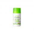 Un contenant cylindrique blanc de déodorant biologique certifié MKL à l'aloe vera. L'étiquette est verte et blanche et mentionne qu'elle convient aux peaux sensibles. Le produit est étiqueté « BIO », indiquant qu'il est biologique et exempt de sels d'aluminium.