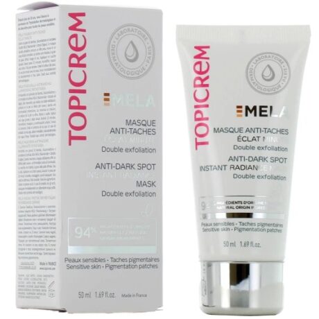 Deux articles de la marque Topicrem : l'une est une boîte rectangulaire et l'autre est un tube cylindrique. Les deux sont étiquetés « EMELA Anti-Dark Spot Instant Radiance » et portent le logo Topicrem. Le packaging met en avant la « double exfoliation » et « 94 % d’ingrédients d’origine naturelle.