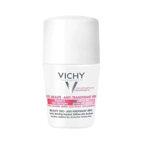 Un flacon déodorant roll-on blanc des Laboratoires Vichy. L'étiquette indique qu'il s'agit d'un anti-transpirant 48 heures pour peaux sensibles, hypoallergénique et sans alcool ni parabènes. Le texte « VICHY Déodorant Anti-Transpirant 48h 50 ml » est affiché bien en évidence.