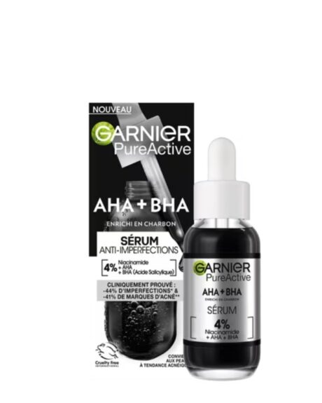 image du produit sérum anti imperfections aha + bha pureactive de garnier. le flacon de 30 ml est doté d'un bouchon compte gouttes et contient un sérum noir. l'emballage du produit met en valeur la niacinamide à 4 % et le bha (acide salicylique), promettant une réduction cliniquement prouvée des imperfections et des marques d'acné.