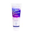 tube de shampoing blanc étiqueté « bubble dream shampooing enfant » avec un motif violet et bleu. l'étiquette comporte un texte en français et indique qu'il s'agit d'un shampoing doux pour enfants au lait d'amande et à l'extrait de pomme. le tube contient 250 ml de produit.