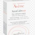 une boîte de pain nettoyant ultra riche xeracalm a.d d'avène, conçue pour nettoyer en douceur les peaux sèches sujettes à la dermatite atopique ou aux démangeaisons. la boîte est blanche avec un texte orange, indiquant un produit de 100 g (3,5 oz) adapté aux bébés, aux enfants et aux adultes.