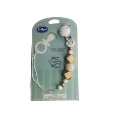 paquet d'attache tétine pour bébé avec la marque « dr. gym » sur le dessus. l'attache est composée de perles dans les tons blancs, beiges et gris, avec un support en forme d'hippopotame. l'emballage est bleu clair avec un blister transparent pour plus de visibilité.