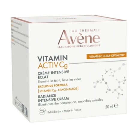 une boîte de crème intensive Éclat avène à la vitamine cg et à la niacinamide, étiquetée en anglais et en français. l'emballage comporte les détails du produit, le poids net de 50 ml et le slogan « illumine le teint, lisse les rides ».