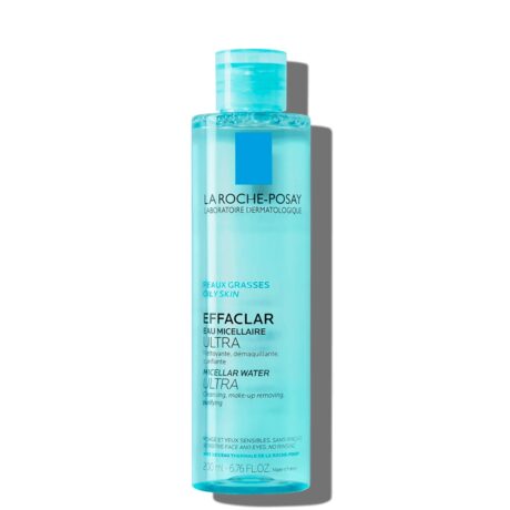 flacon bleu transparent de la roche posay effaclar eau micellaire ultra pour peaux grasses. l'étiquette comporte le logo de la marque et la description du produit. le flacon est cylindrique avec un bouchon à vis et contient 200 ml (6,76 fl oz) de liquide.