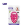un jouet de dentition rose en forme de raisin rempli d'eau pour les bébés âgés de 4 mois et plus, emballé dans un emballage blanc et violet portant l'inscription "moneasy". la sucette ne contient pas de bpa et peut être mise au réfrigérateur.