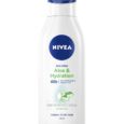 un flacon blanc de 400 ml de lait corporel nivea étiqueté "aloe & hydration 48h" pour les peaux normales à sèches, avec une illustration d'aloe vera et un bouchon bleu.